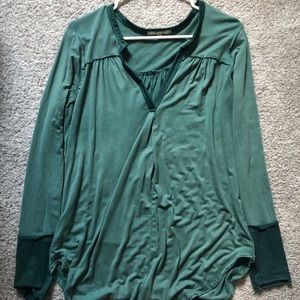 Gimmicks brand long sleeve shirt